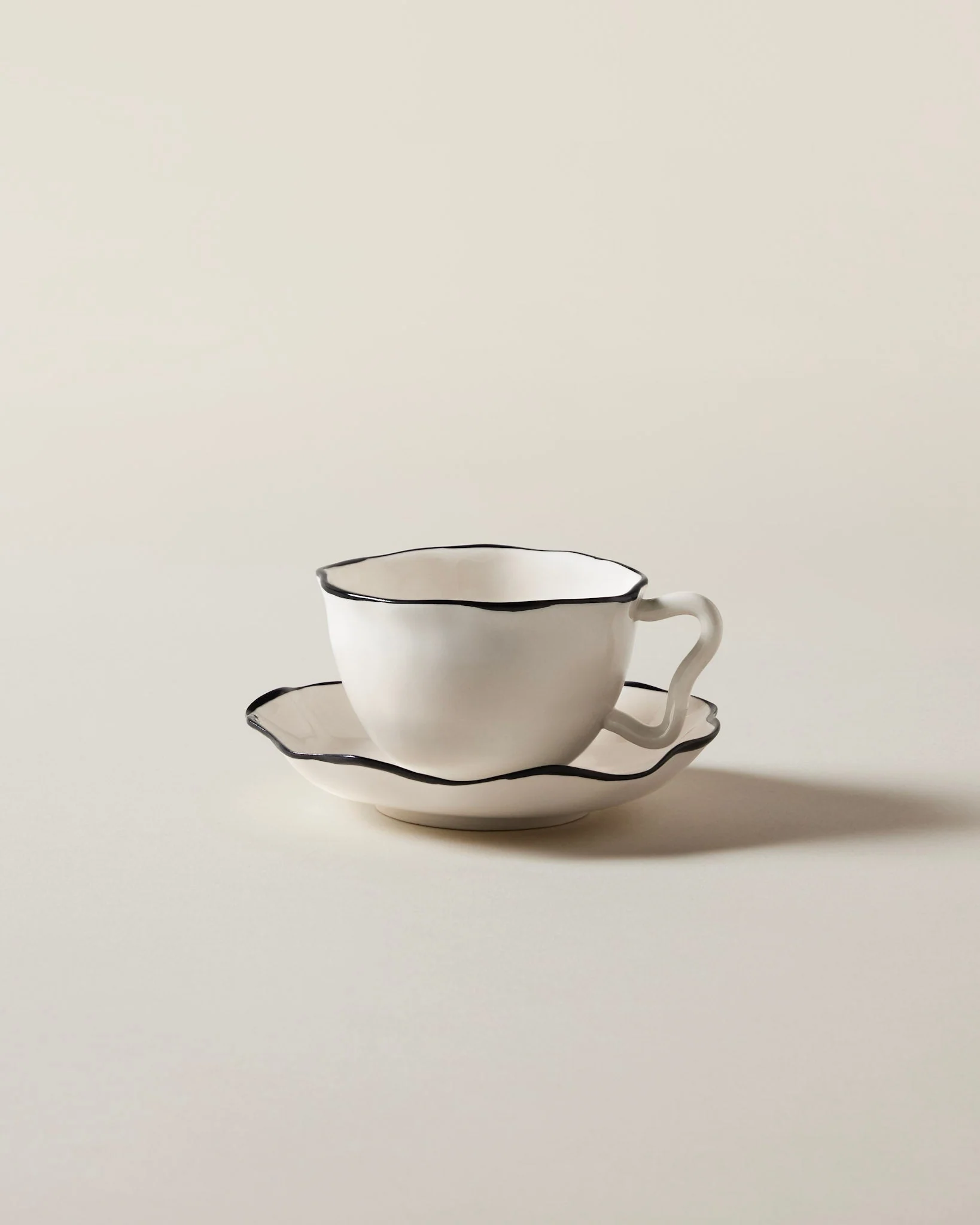 Ribbon Teacup and Saucer - Image 3