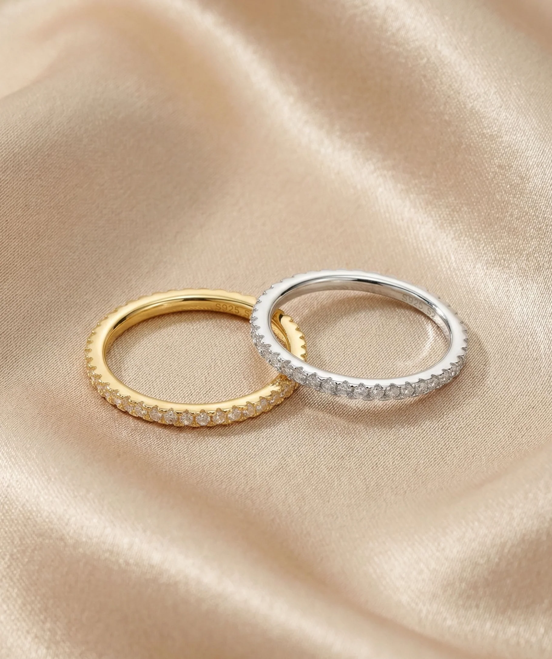 The M Essential Pavé Band - Image 7