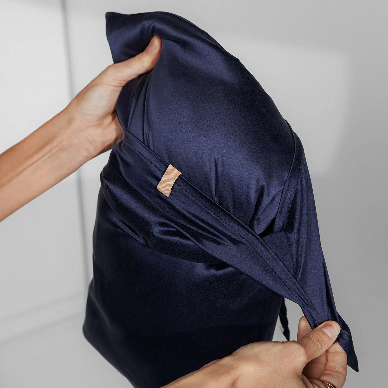 Washable Silk Travel Pillow - Image 8